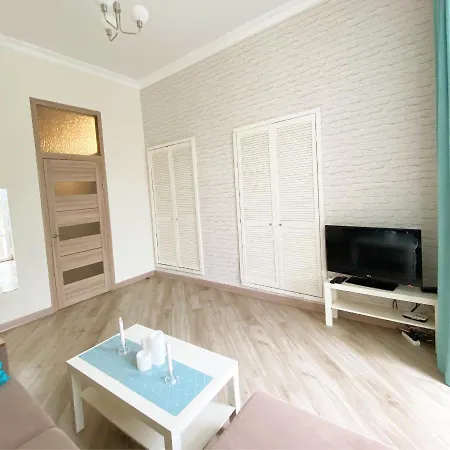 Bunina 8 *